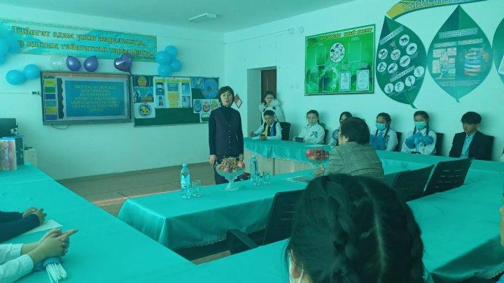 Желтоқсан куәгерлерімен кездесу 9 сынып білім алушылары сынып жетекшісі Адепбаева Гульбану